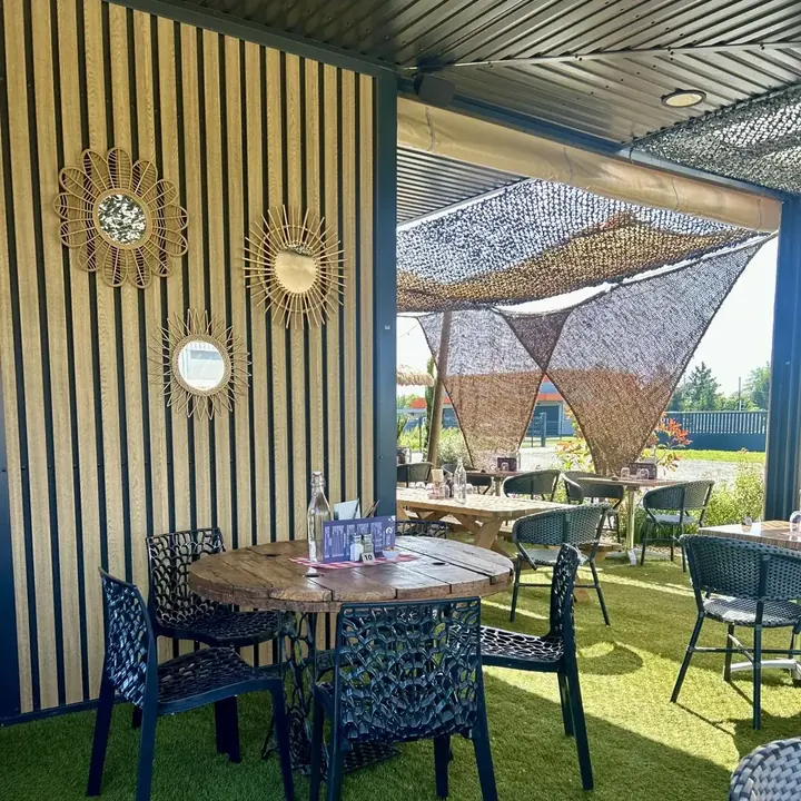 Terrasse salon Au Comptoir de l'Épicurien